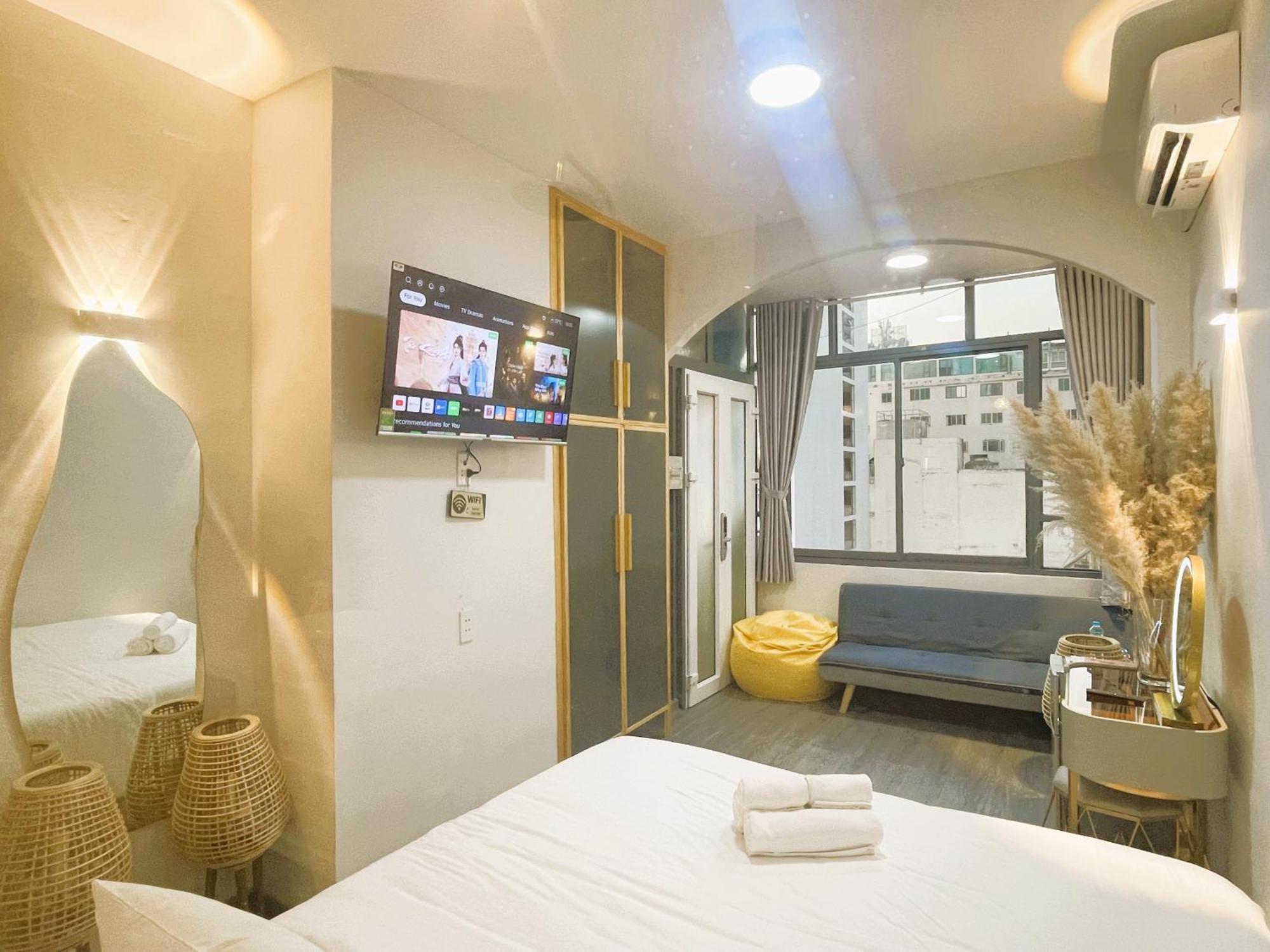 6Even Hotel - Have A Staycation In The Cafe Apartments Building Ho Şi Min Exterior foto