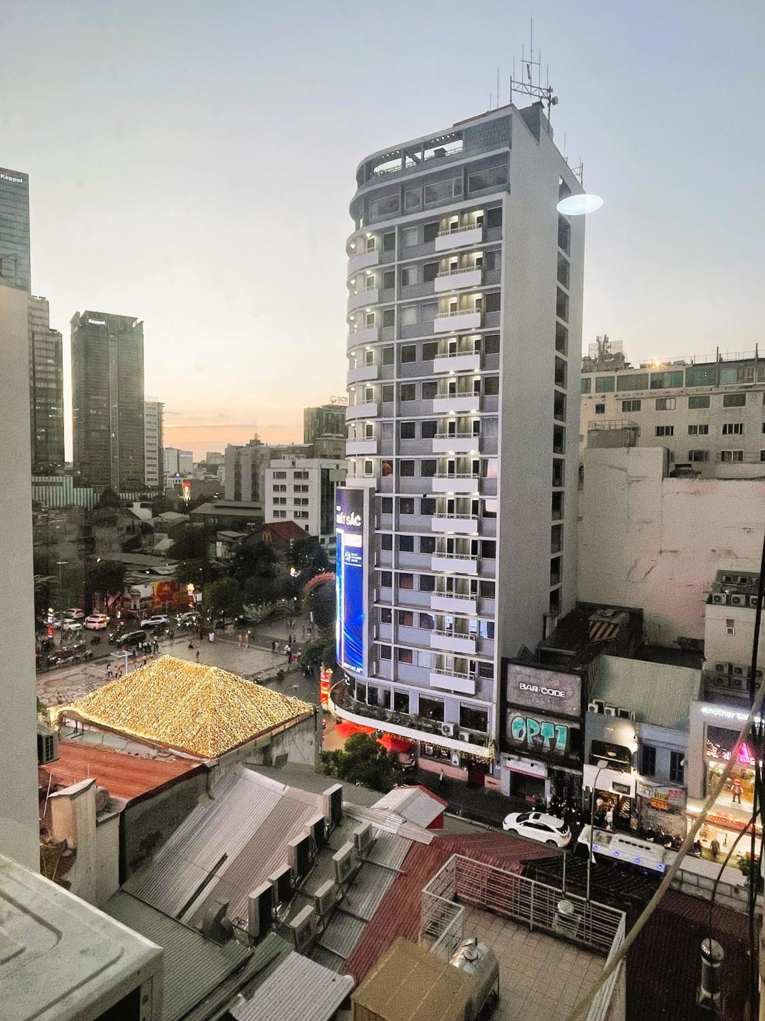 6Even Hotel - Have A Staycation In The Cafe Apartments Building Ho Şi Min Exterior foto