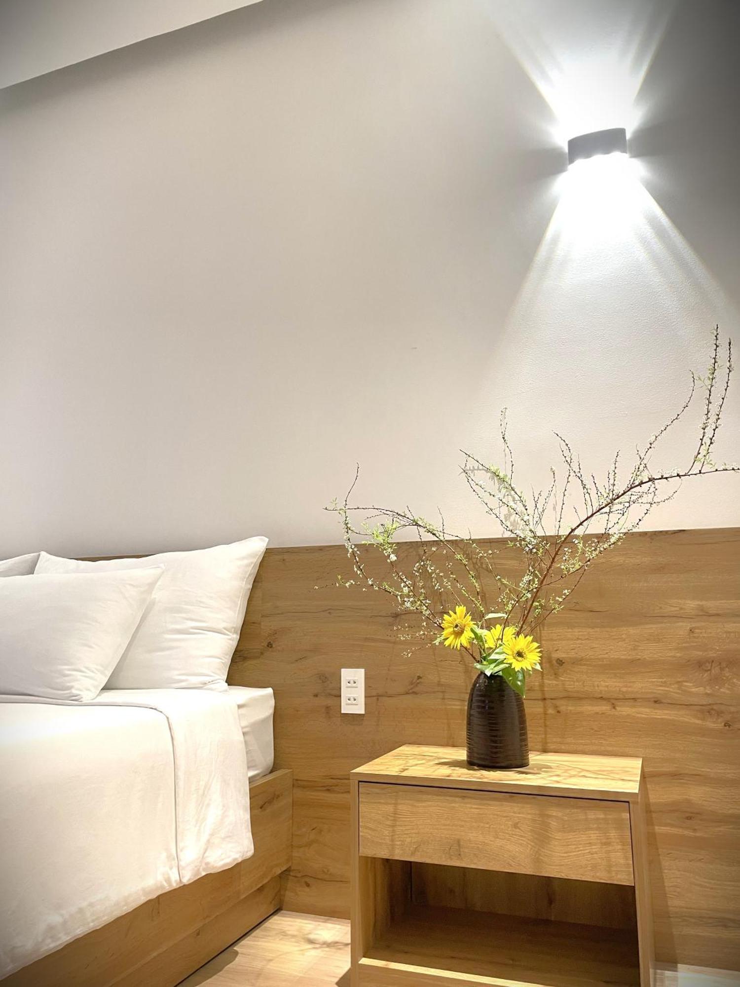 6Even Hotel - Have A Staycation In The Cafe Apartments Building Ho Şi Min Exterior foto